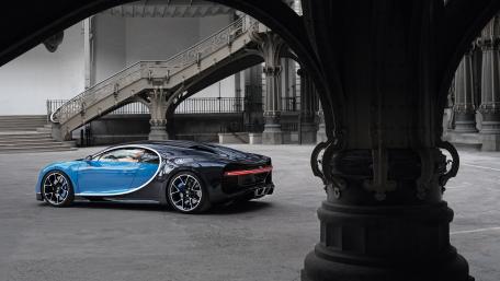 Bugatti Chiron: Elegance Meets Power in 4K Detail wallpaper