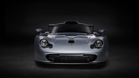 Porsche 911 GT1 in Spotlight wallpaper