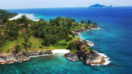 Seychelles' Natural Beauty Unveiled from Silhouette Island wallpaper