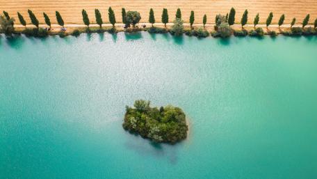 Serene Island Escape in Yonne France wallpaper