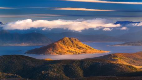 Scenic Beauty of Lake Pedder at Scotts Peak wallpaper