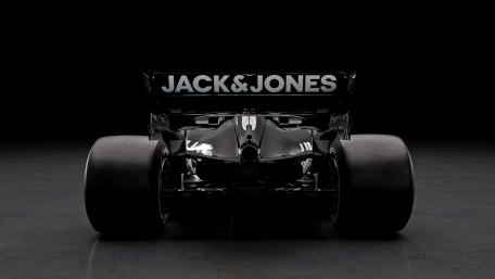 Monochrome Formula 1 Car in 4K Detail wallpaper