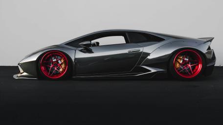 Lamborghini Elegance Meets Striking Design wallpaper