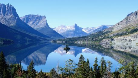 Serenity of Saint Mary Lake Reflections wallpaper
