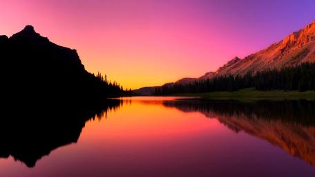Sunset Serenity on a Tranquil Lake wallpaper