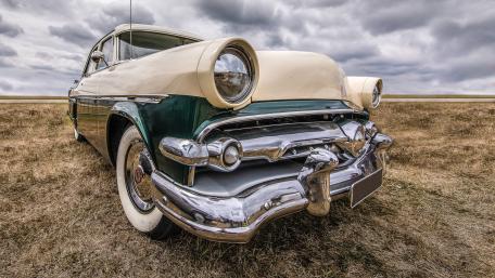 Vintage Elegance on Four Wheels wallpaper