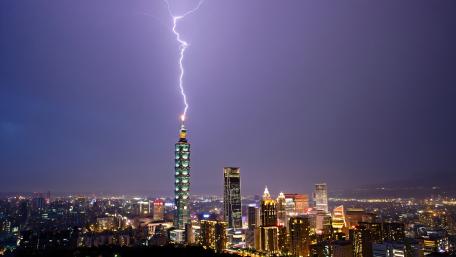 Thunderstorm Over Taipei's Iconic Skyline wallpaper
