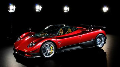 Cherry Red Pagani Zonda wallpaper