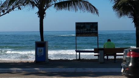 Tranquil Hollywood Beach View wallpaper