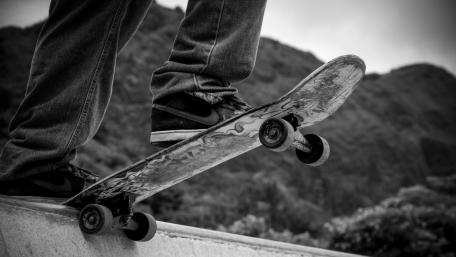 Skater’s Edge Adventure in Black and White wallpaper