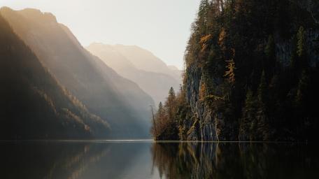 Königssee Serenity in Autumn Light wallpaper