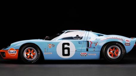 Ford GT40 Racing Legend in Gulf Blue and Orange wallpaper