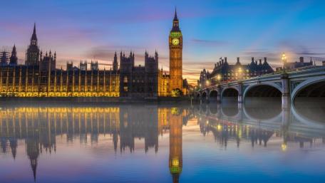 Big Ben Reflections on the River Thames wallpaper
