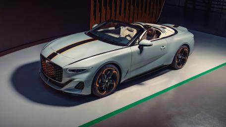 Luxury Redefined: Bentley Mulliner Batur Convertible wallpaper