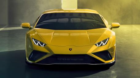 Lamborghini Huracan in Stunning 8K Clarity wallpaper