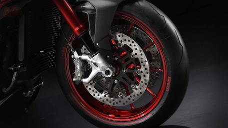 MV Agusta Brutale 800 Wheel Close-Up wallpaper