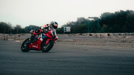 Red Honda Dominates Tehran's Azadi Race Track wallpaper