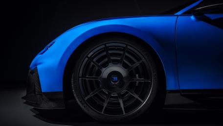 Bugatti Chiron Wheel in Striking 4K Detail wallpaper