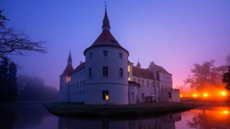 Enchanting Evening at Fürstlich Drehna Castle wallpaper