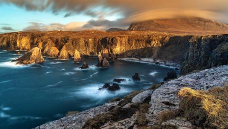 Rugged Coastal Beauty at Sunset wallpaper