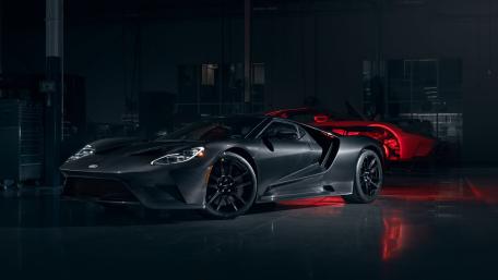 Ford GT Elegance in Stealthy Showroom Setting wallpaper