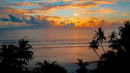 Sunset Serenity at Vijay Nagar Beach wallpaper