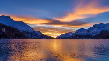 Silsersee Serenity Captured at Sunset wallpaper