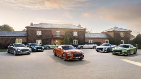 Elegance on Wheels: The Bentley Collection wallpaper