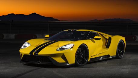 Yellow Ford GT at Sunset Glory wallpaper