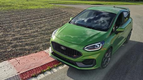 Ford Fiesta ST Thrills with Performance Design wallpaper