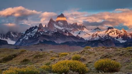 Fitz Roy at Dawn A Majestic Patagonian View wallpaper