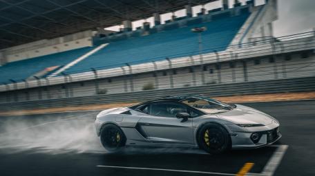Lamborghini Huracan Speed and Elegance wallpaper