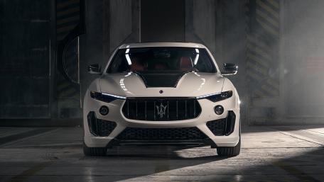 Maserati Levante in Sleek White Elegance wallpaper