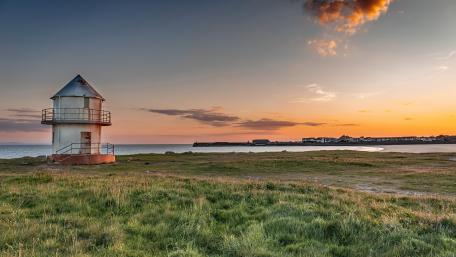 Trecco Bay Sunset Serenity wallpaper