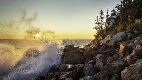 Lighthouse Serenity at Sunset Coastline wallpaper
