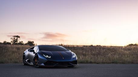 Lamborghini Huracan at Dusk Adventure wallpaper