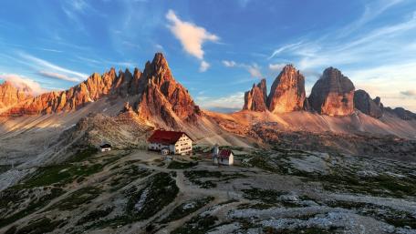 Dreizinnenhütte's Majestic View of the Dolomites wallpaper