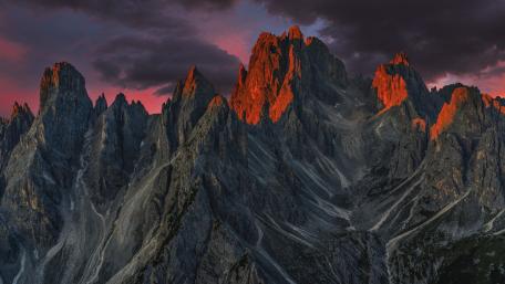Majestic Peaks of Cadini di Misurina at Sunset wallpaper