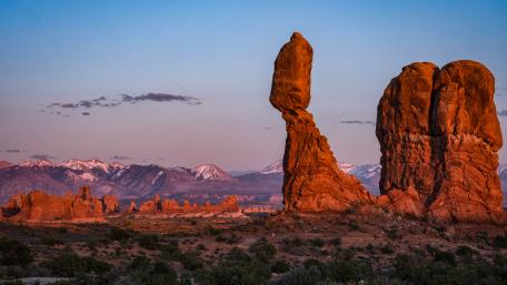 Majestic Rock Formations at Sunset in Arches National Park wallpaper