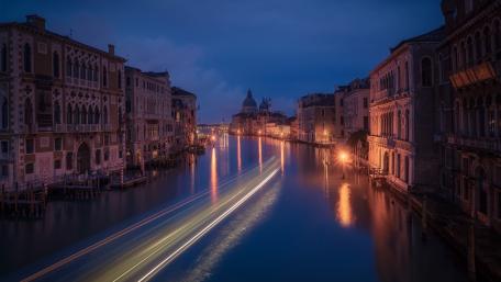 Serene Night Over Venetian Canals wallpaper