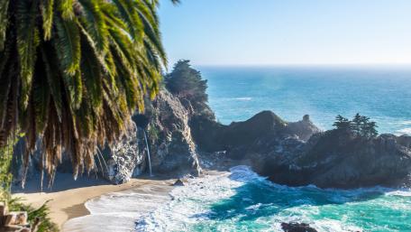 Coastal Tranquility and Natural Beauty at McWay Falls wallpaper