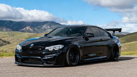 Powerful BMW M4 in Stunning Black Finish wallpaper