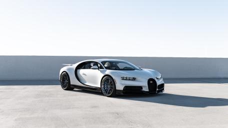 Elegant Bugatti Chiron in Stunning Silver Finish wallpaper