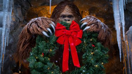 Bigfoot's Wreath wallpaper