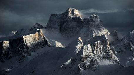 Monochrome Majesty of Monte Pelmo in the Dolomites wallpaper