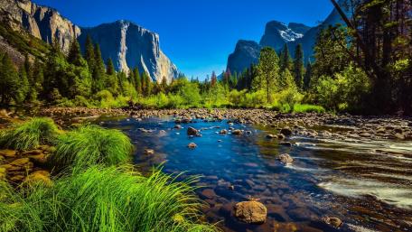 Crystal Merced River Beneath El Capitan in Yosemite Valley wallpaper