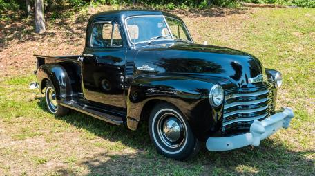 Glossy Chevrolet Advance Design Pickup Classic Vintage Truck Wallpaper 4K wallpaper