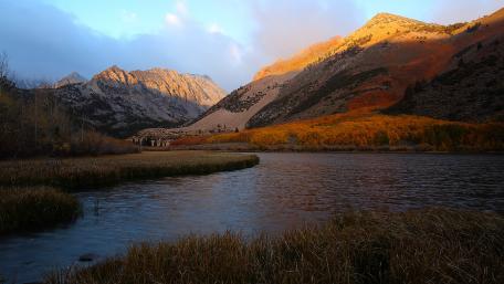 Golden Hour Reflections at North Lake Bishop Canada in Crisp 4K wallpaper