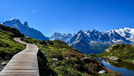 Boardwalk to Lac Blanc with Mont Blanc Peaks in Summer Sky wallpaper