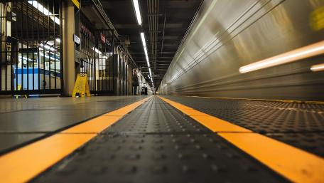 Blazing Subway Platform Perspective in Urban Underground 4K wallpaper